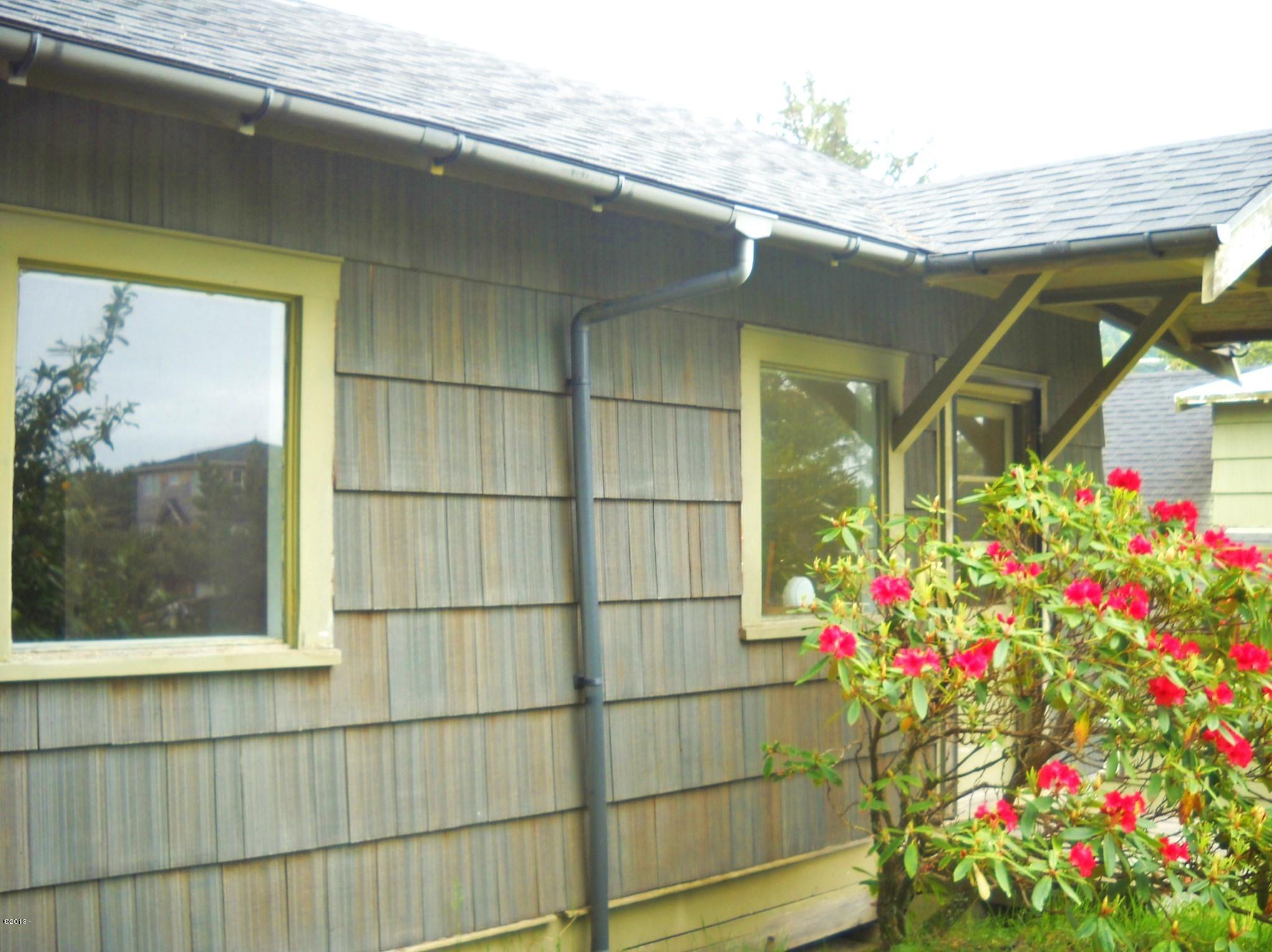 48070 Hawk Street Neskowin, OR 97149 - Photo 9 of 23 DSCN1012