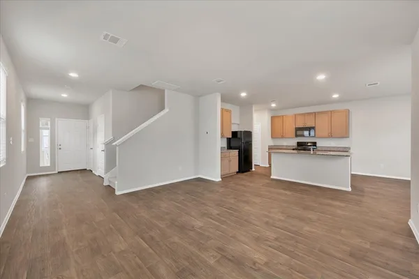 $2,000 | 116 Honeybee Lane, Elgin, TX 78621