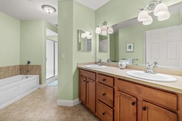 $439,000 | 490 Main Street, Unit 205, Northborough, MA 01532