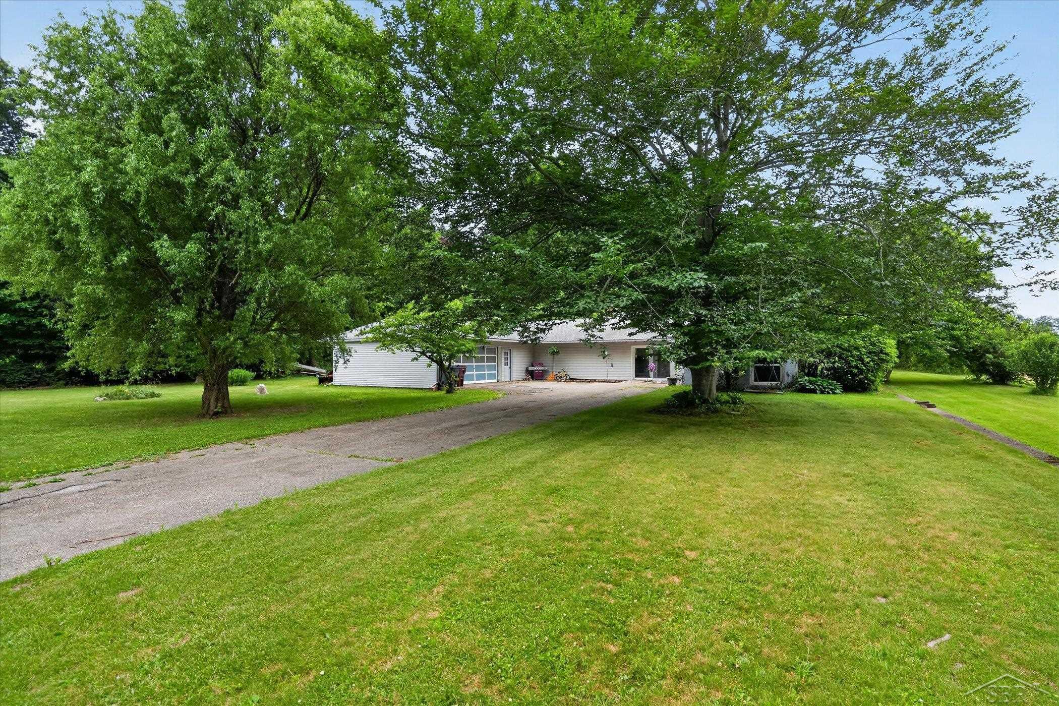 11641 22 Mile Road Marshall, MI 49068 - Photo 3 of 48