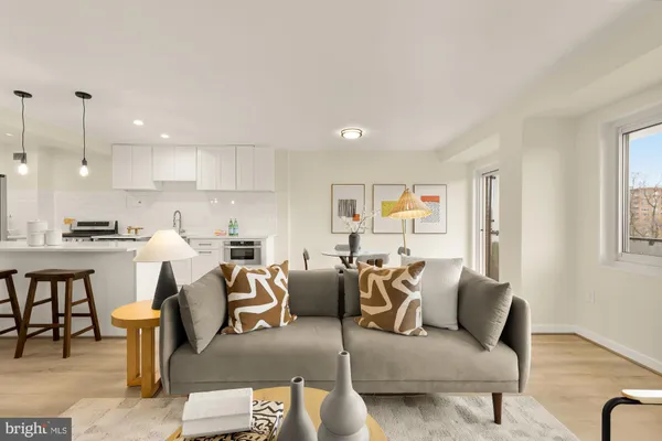 $359,000 | 4201 Cathedral Avenue Northwest, Unit 1009E, Washington, DC 20016