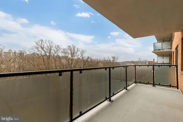 $359,000 | 4201 Cathedral Avenue Northwest, Unit 1009E, Washington, DC 20016