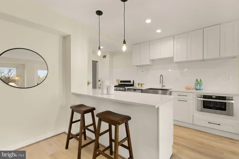 $379,000 | 4201 Cathedral Avenue Northwest, Unit 1009E, Washington, DC 20016