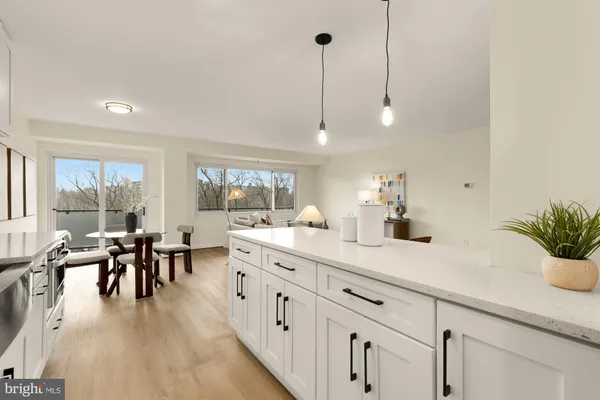 $359,000 | 4201 Cathedral Avenue Northwest, Unit 1009E, Washington, DC 20016