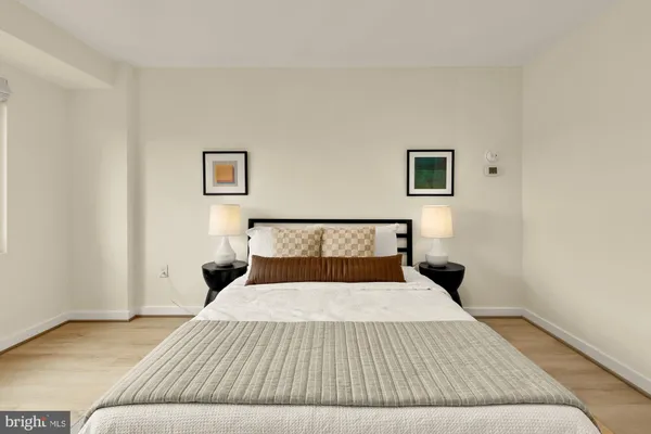 $359,000 | 4201 Cathedral Avenue Northwest, Unit 1009E, Washington, DC 20016