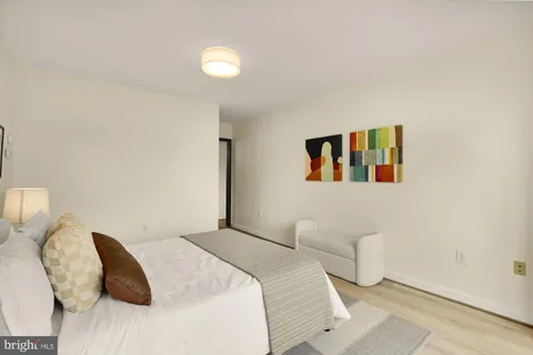 $379,000 | 4201 Cathedral Avenue Northwest, Unit 1009E, Washington, DC 20016