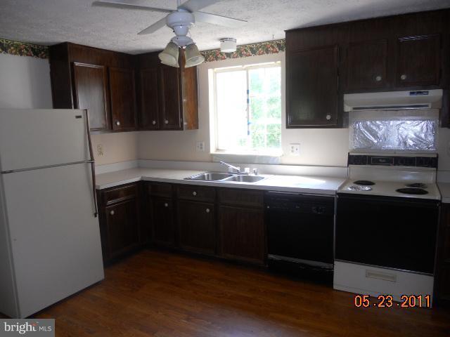 6117 Hemlock Way Clinton, MD 20735 - Photo 11 of 16 Interior (General)