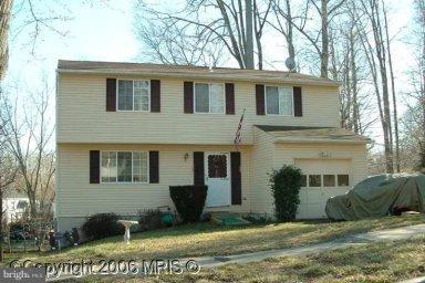 6117 Hemlock Way Clinton, MD 20735 - Photo 16 of 16 Exterior (Main)