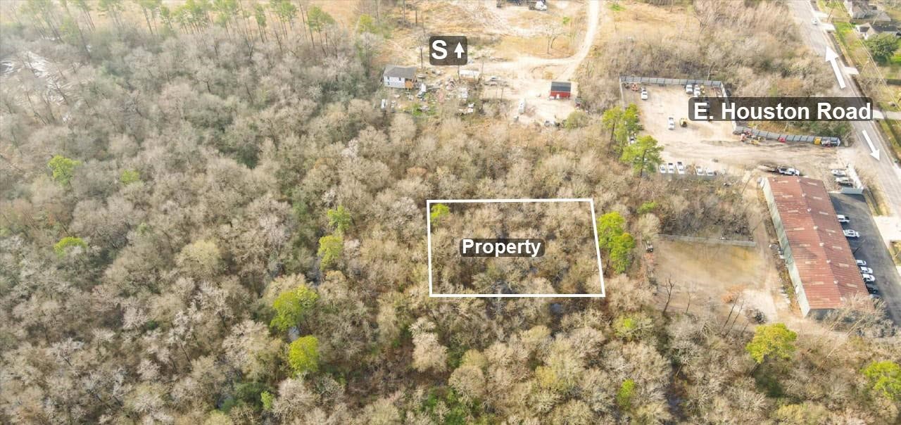 Tbd Balfour Street Houston, TX 77028 - Photo 4 of 12 a sign that is on the side of a building