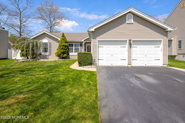 $3,250 | 148 Mizzen Avenue, Manahawkin, NJ 08050