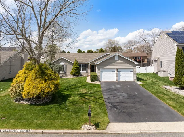 $3,250 | 148 Mizzen Avenue, Manahawkin, NJ 08050