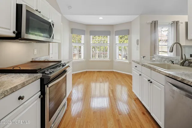 $3,250 | 148 Mizzen Avenue, Manahawkin, NJ 08050