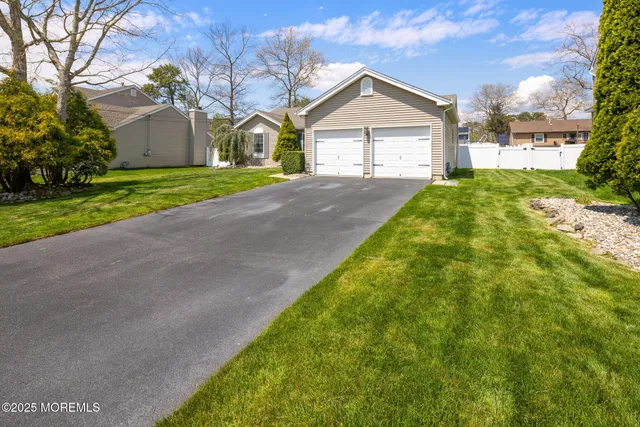 $3,250 | 148 Mizzen Avenue, Manahawkin, NJ 08050