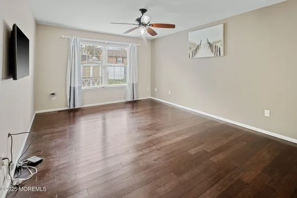 $3,250 | 148 Mizzen Avenue, Manahawkin, NJ 08050