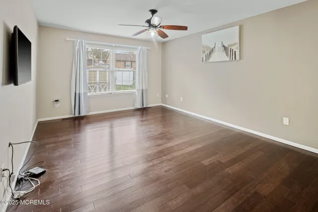 $3,250 | 148 Mizzen Avenue, Manahawkin, NJ 08050