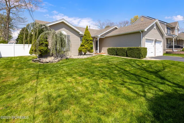 $3,250 | 148 Mizzen Avenue, Manahawkin, NJ 08050