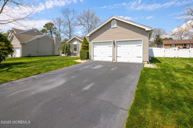 $3,250 | 148 Mizzen Avenue, Manahawkin, NJ 08050