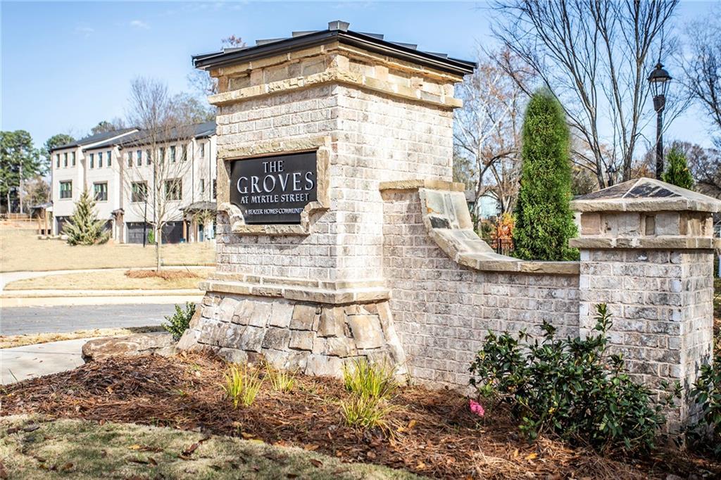 114 Bridgecrest Road, Unit 8 Roswell, GA 30075 - Photo 24 of 35