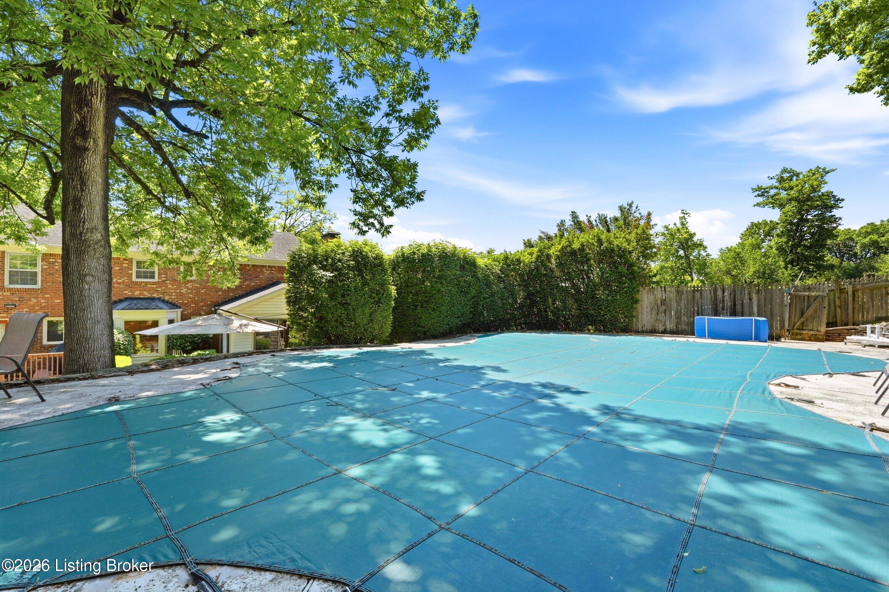 5511 Apache Road Louisville, KY 40207 - Photo 45 of 50 Pool