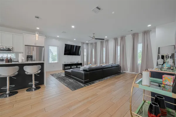 $395,000 | 1902 Dan Street, Houston, TX 77020