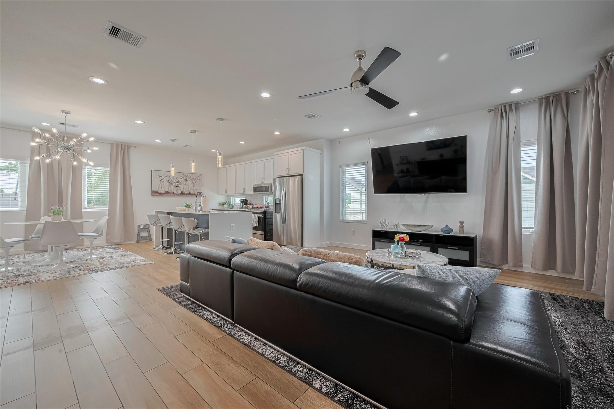 1902 Dan Street Houston, TX 77020 - Photo 7 of 43