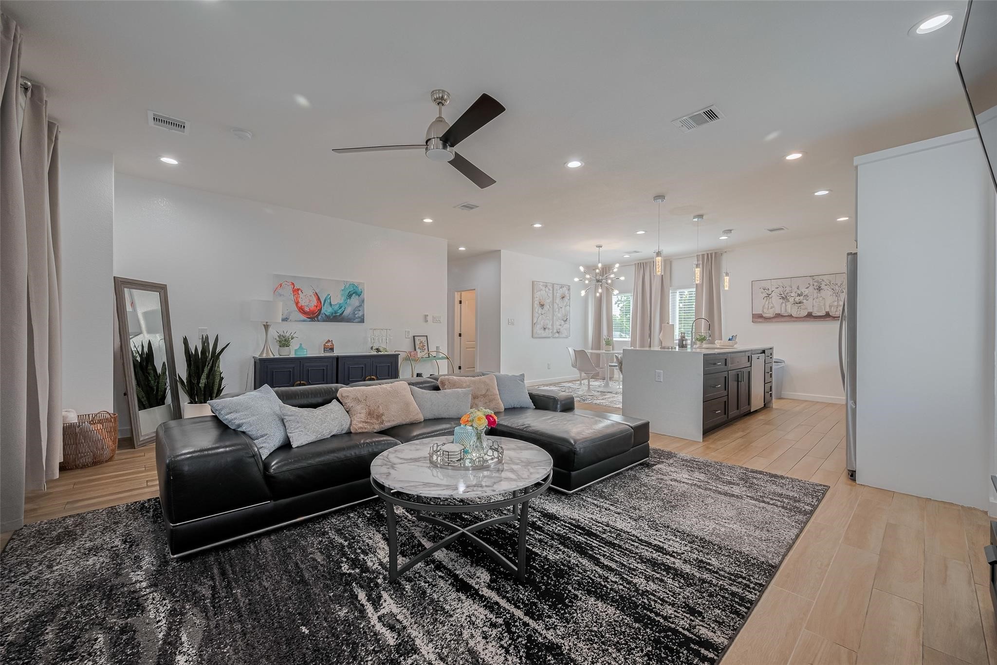 1902 Dan Street Houston, TX 77020 - Photo 8 of 43