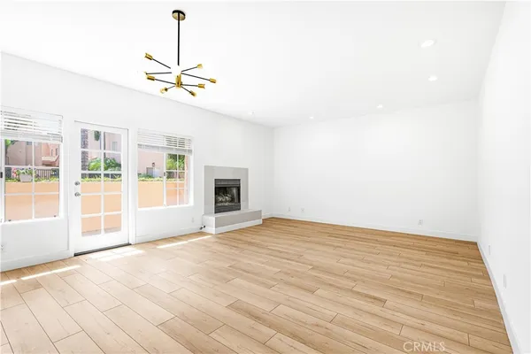 $4,600 | 5200 White Oak Avenue, Unit 63, Encino, CA 91316