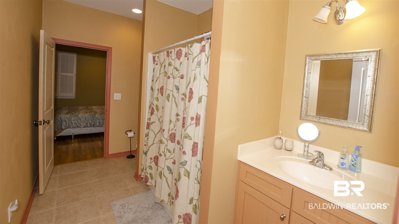 7388 Cook Road Foley, AL 36535 - Photo 20 of 36 Bathroom 3