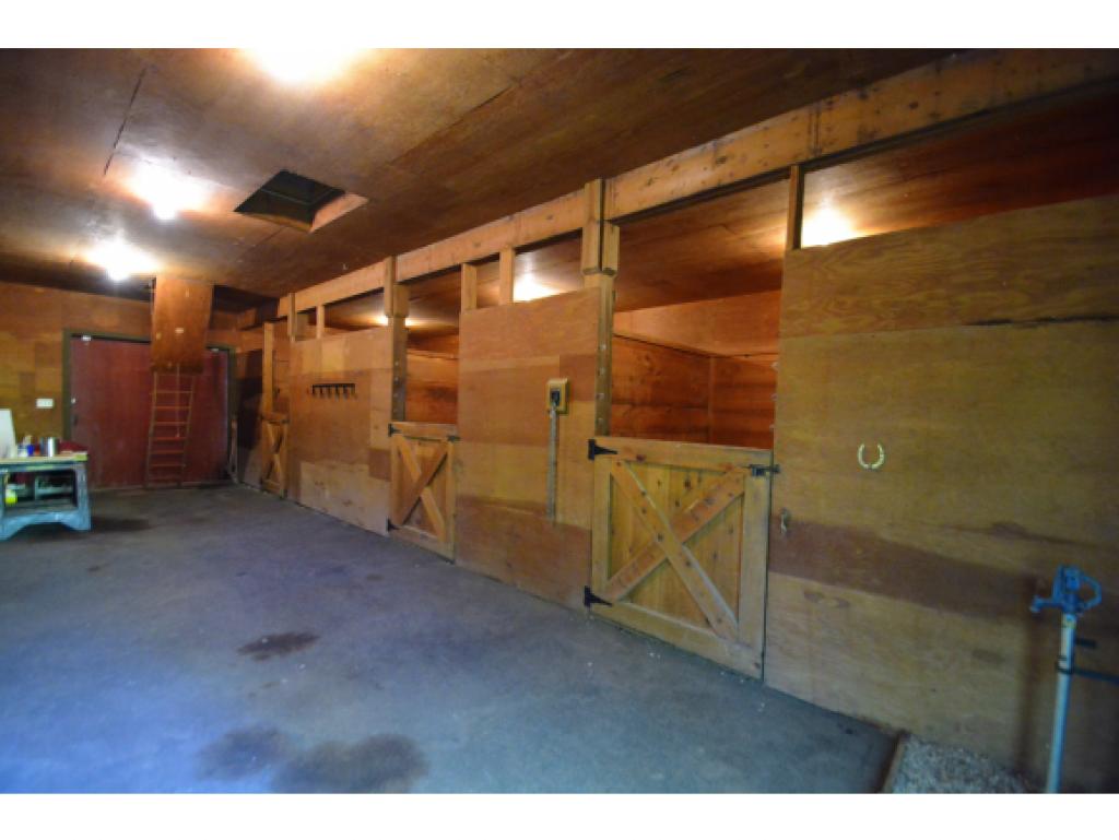 54 Evans Road Madbury, NH 03823 - Photo 26 of 36 Gallery Image 26