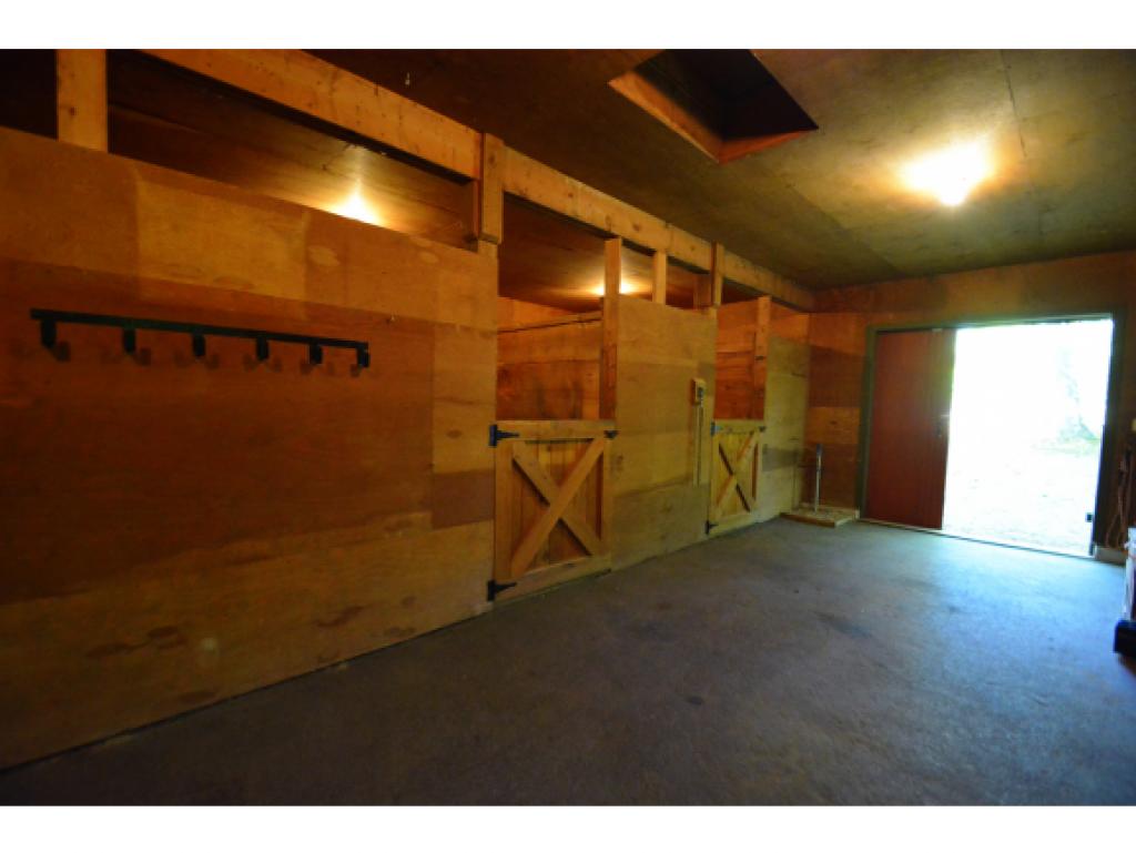 54 Evans Road Madbury, NH 03823 - Photo 28 of 36 Gallery Image 28