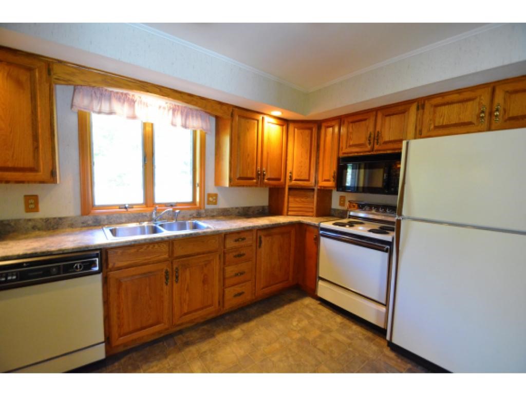 54 Evans Road Madbury, NH 03823 - Photo 6 of 36 Gallery Image 6