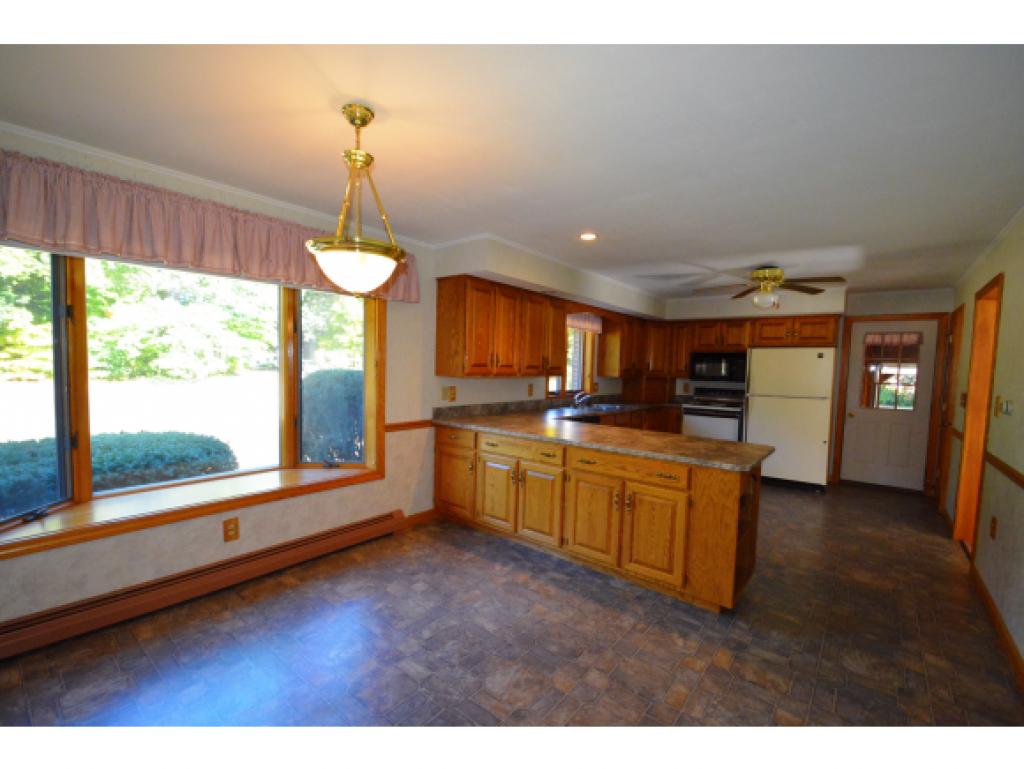 54 Evans Road Madbury, NH 03823 - Photo 7 of 36 Gallery Image 7