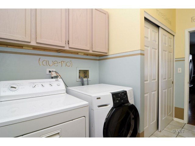 929 Manchester Road Lake Zurich, IL 60047 - Photo 21 of 25 Gallery Image 21