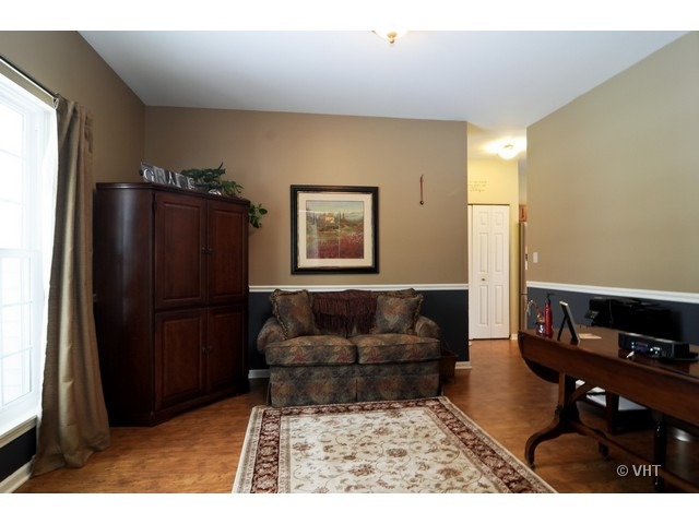 929 Manchester Road Lake Zurich, IL 60047 - Photo 10 of 25 Gallery Image 10