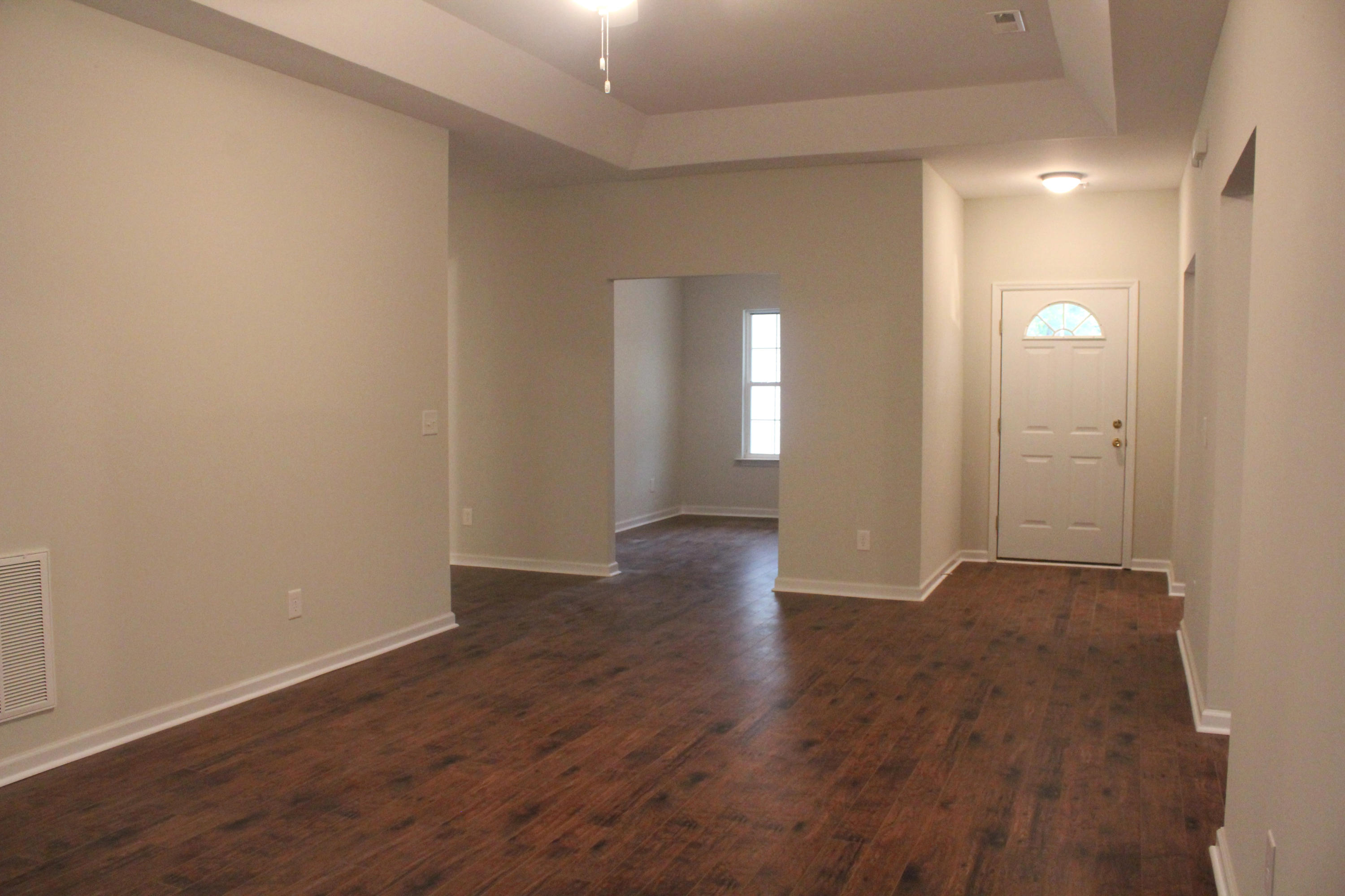 127 Kitfield Road Moncks Corner, SC 29461 - Photo 8 of 14 7living-room2