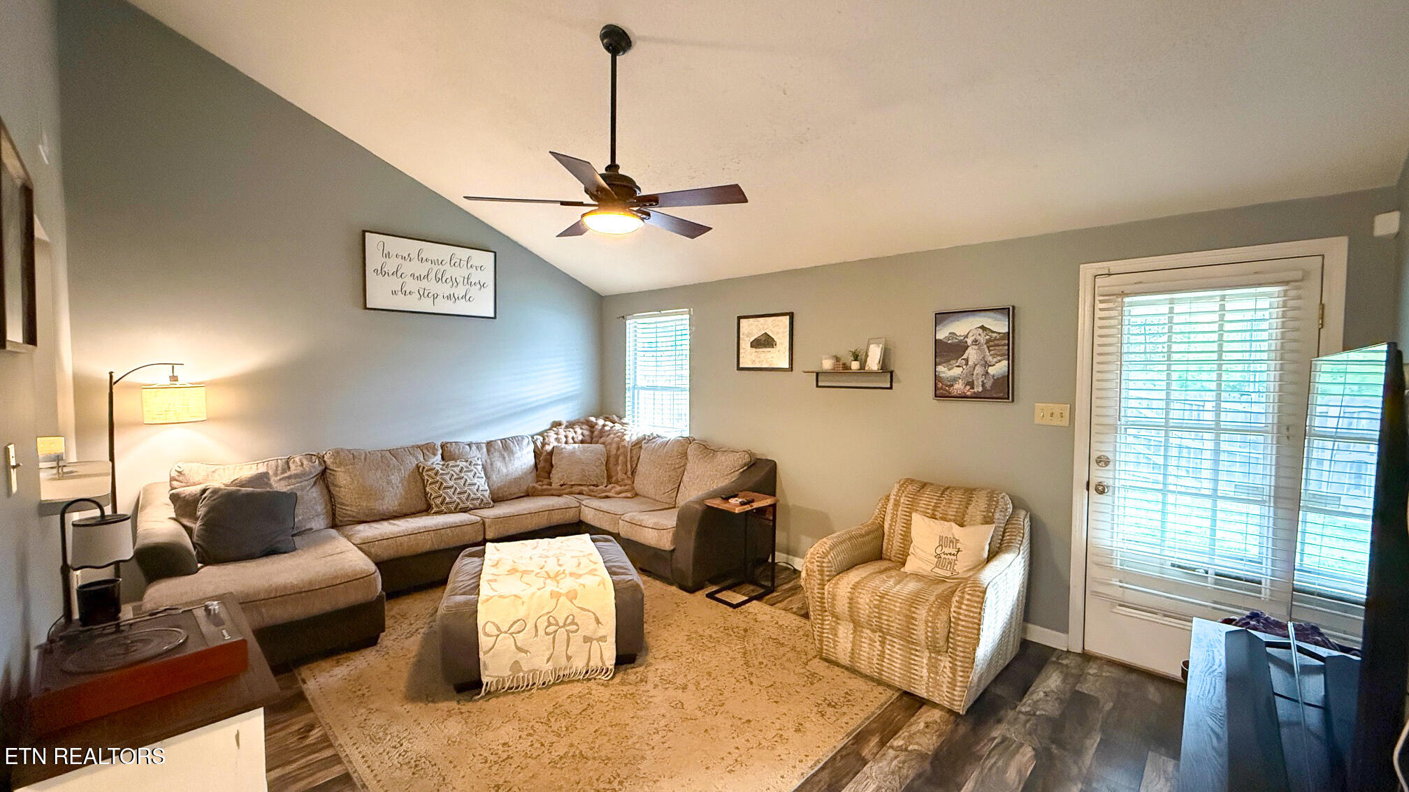 7133 Lyngate Boulevard Powell, TN 37849 - Photo 6 of 23 IMG_1813