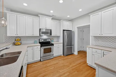 $795,000 | 407 Chandler Grant Drive, Cary, NC 27519