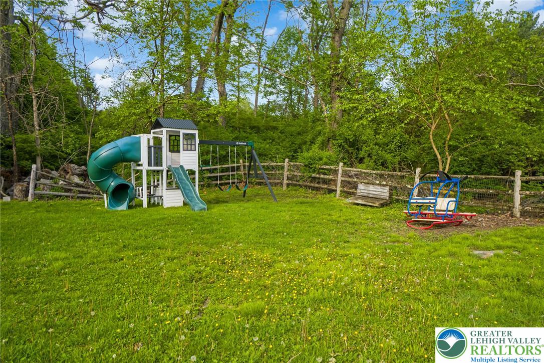 707 Alpha Road Wind Gap, PA 18091 - Photo 34 of 35 Gallery Image 34