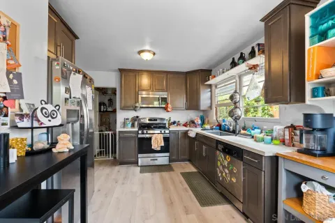 $1,549,000 | 4262 Santa Cruz Avenue, San Diego, CA 92107