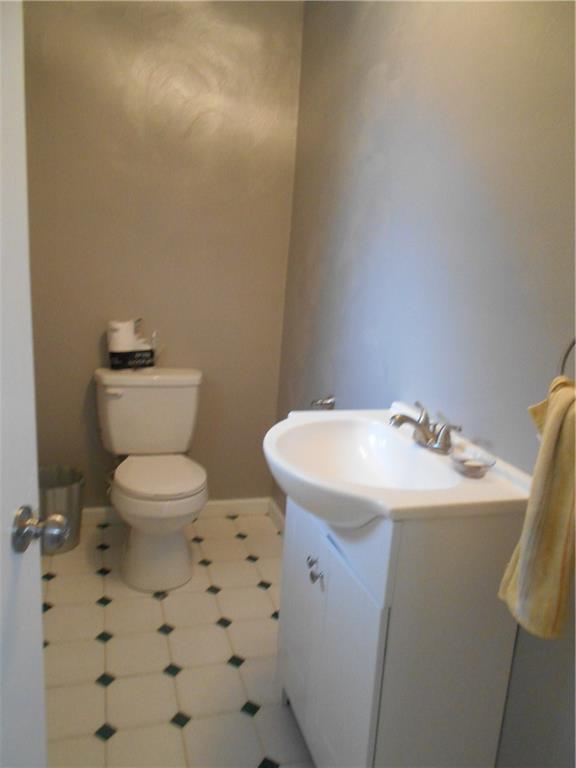 133 Singleton Road Sarver, PA 16055 - Photo 12 of 20 Convenient half bath off master bedroom.