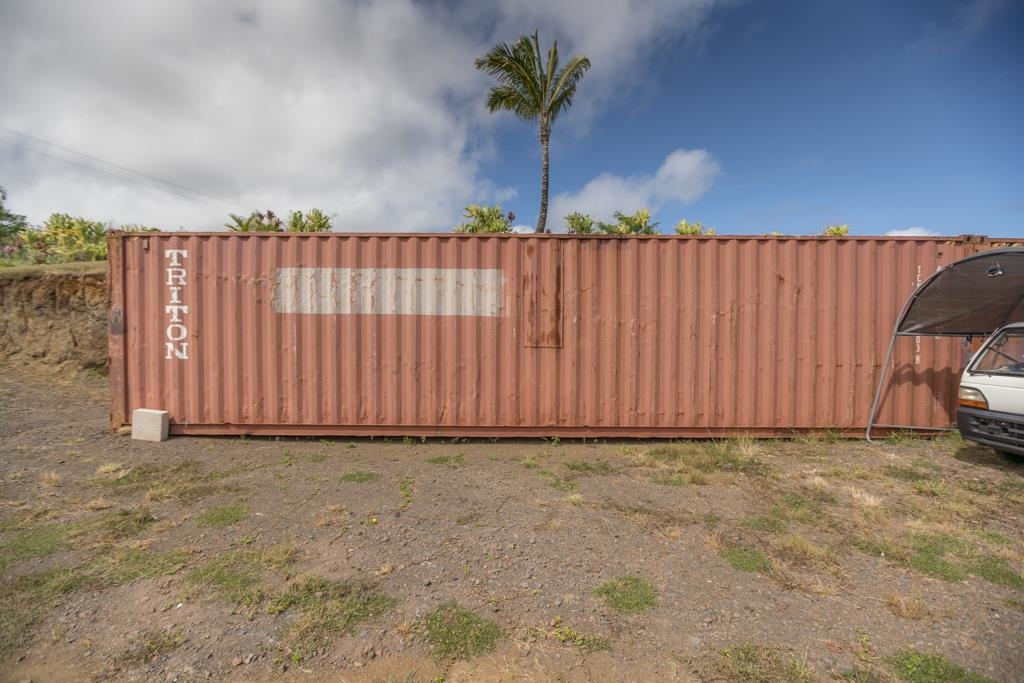 320 Hanauana Road Haiku, HI 96708 - Photo 20 of 33 a view of a backyard