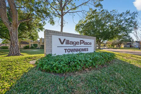 $249,000 | 11622 Village Pl Drive, Unit 328, Houston, TX 77077