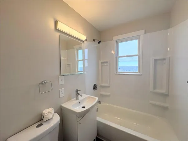 $1,695 | 360 Hemlock Drive, Coraopolis, PA 15108