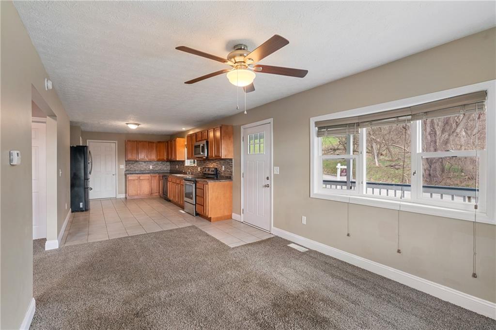 229 Miller Road Washington, PA 15301 - Photo 7 of 27