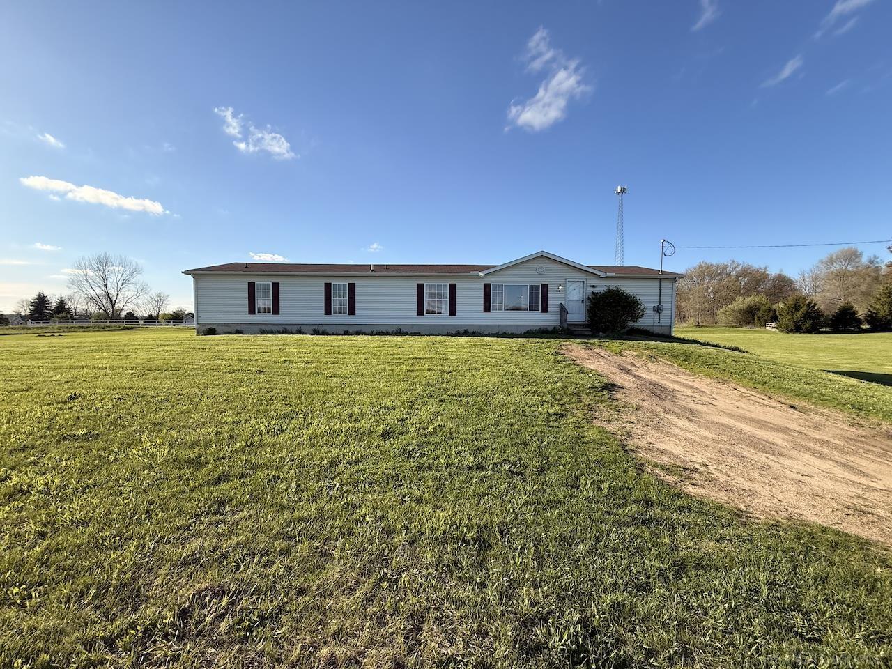 11516 Territorial Road Stockbridge, MI 49285 - Photo 31 of 32 50205782-cf1320cf-d3d9-4e78-809b-3889f0934102.JPG