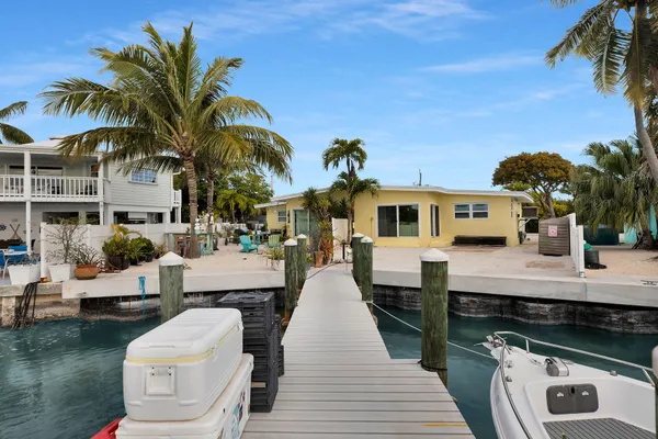 $690,000 | 18 Man-O-War Drive, Marathon, FL 33050