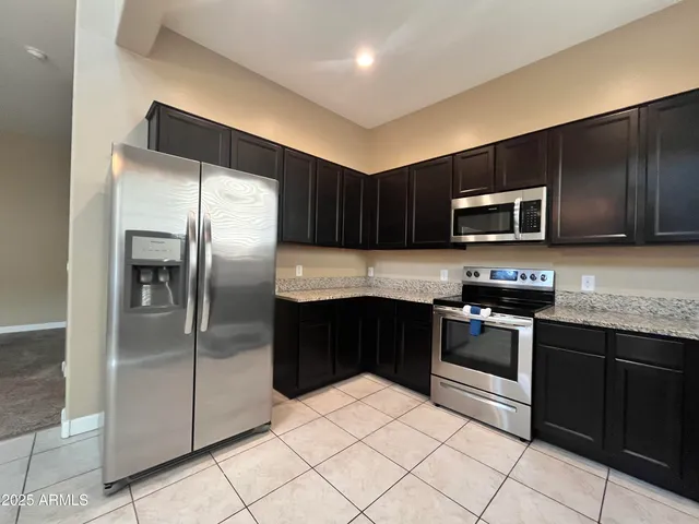 $1,775 | 1367 South Country Club Drive, Unit 1250, Mesa, AZ 85210