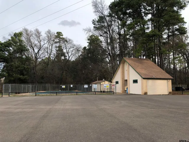 a view of house with a outdoor space