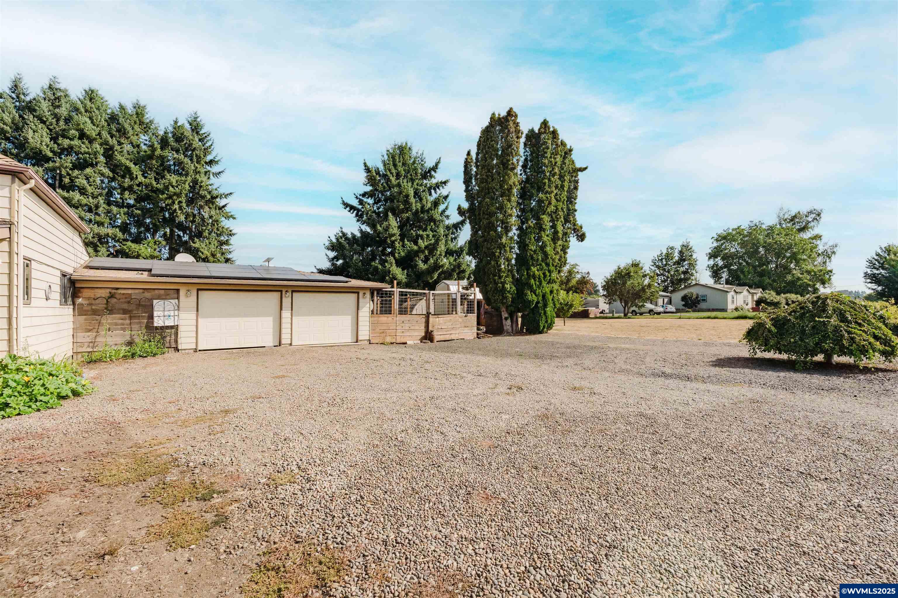 33211 Dever Conner Road Northeast Albany, OR 97321 - Photo 7 of 49