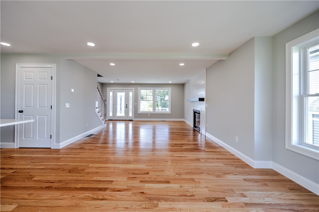 188 St Louis Avenue Woonsocket, RI 02895 - Photo 13 of 31
